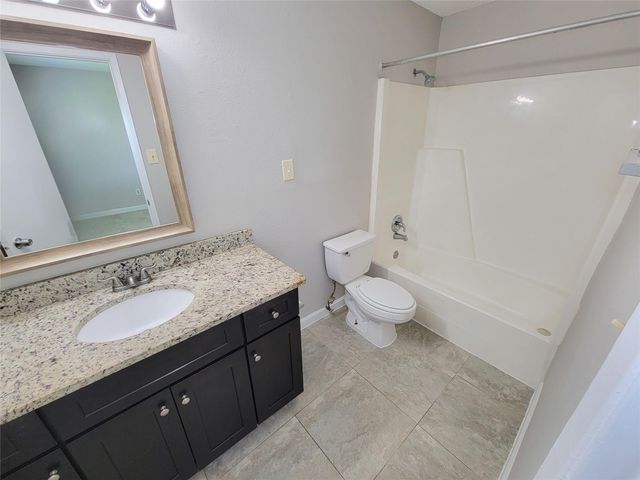 8530 Quail Burg Lane, Houston, TX 77489