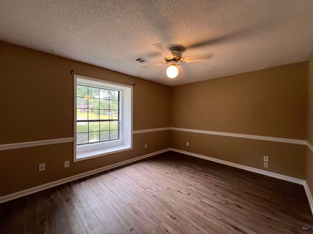 313 Kirkwood Circle, Warner Robins, GA 31088