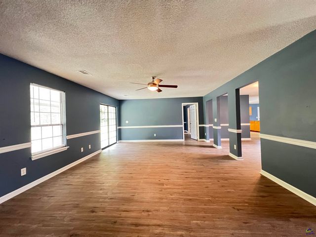 313 Kirkwood Circle, Warner Robins, GA 31088