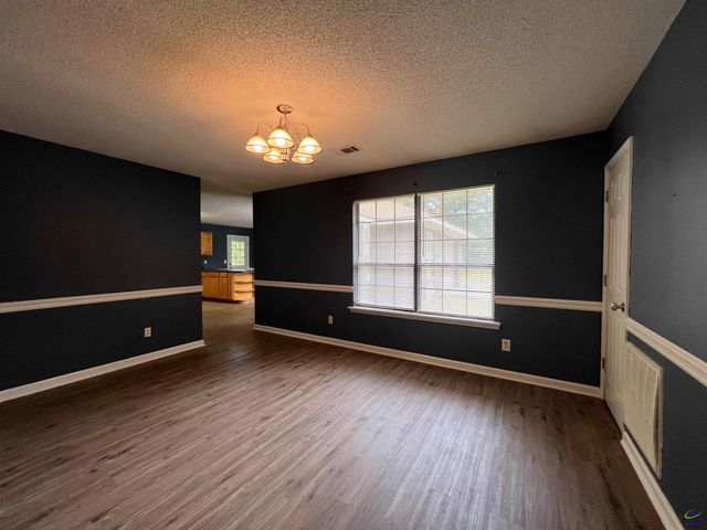 313 Kirkwood Circle, Warner Robins, GA 31088