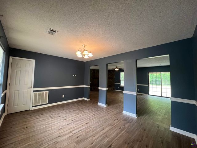 313 Kirkwood Circle, Warner Robins, GA 31088