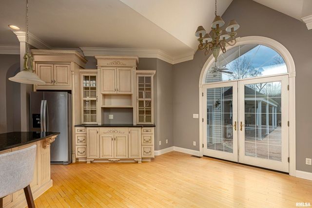 3115 W Striegel Rd Road, Carbondale, IL 62901