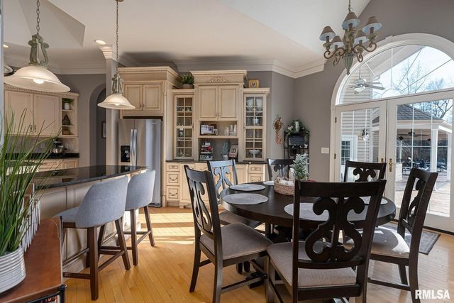 3115 W Striegel Rd Road, Carbondale, IL 62901