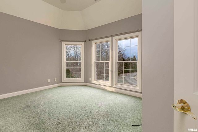 3115 W Striegel Rd Road, Carbondale, IL 62901