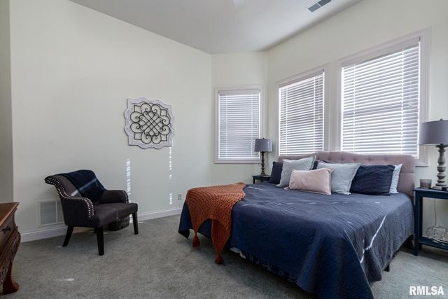 3115 W Striegel Rd Road, Carbondale, IL 62901