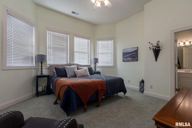 3115 W Striegel Rd Road, Carbondale, IL 62901