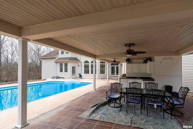 3115 W Striegel Rd Road, Carbondale, IL 62901