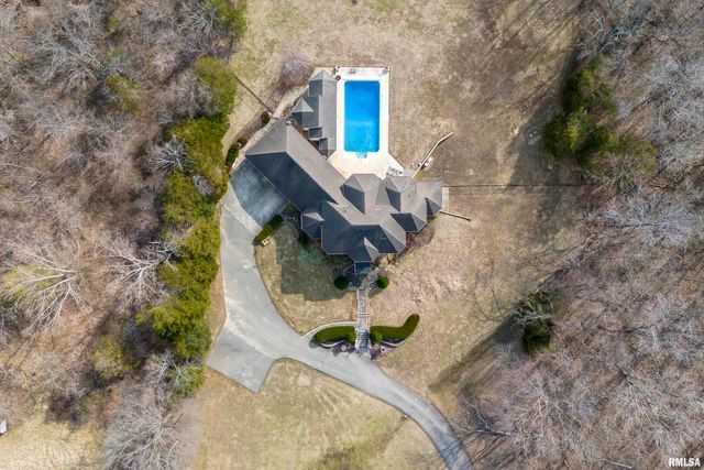 3115 W Striegel Rd Road, Carbondale, IL 62901