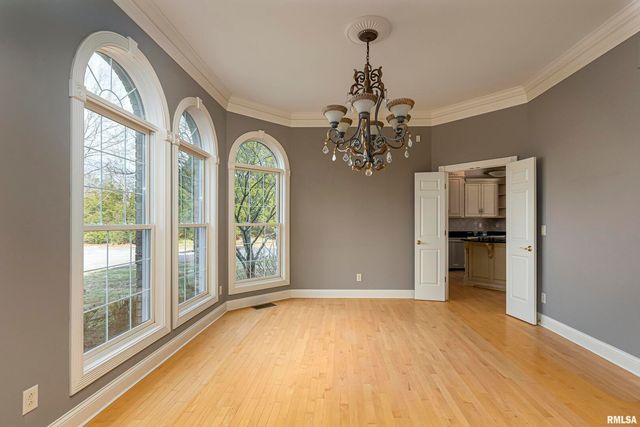 3115 W Striegel Rd Road, Carbondale, IL 62901