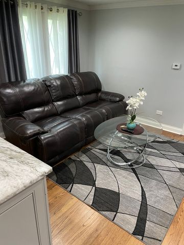 224 Spruce Avenue, Bensenville, IL 60106