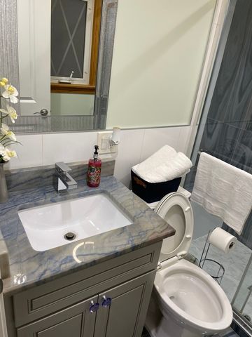 224 Spruce Avenue, Bensenville, IL 60106