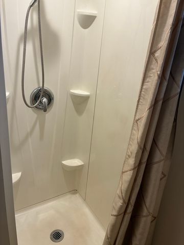 224 Spruce Avenue, Bensenville, IL 60106