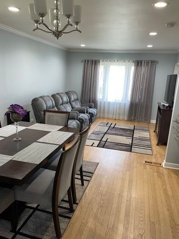 224 Spruce Avenue, Bensenville, IL 60106