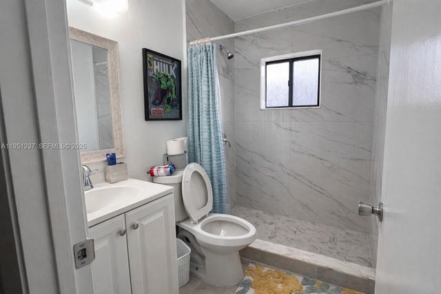 2871 W 76th St 201-6, Hialeah, FL 33018