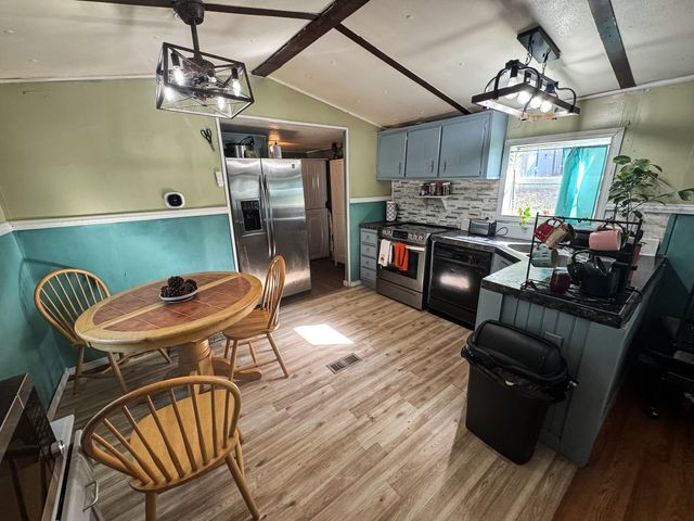 41 Morways Park # 41, Charlestown, NH 03603