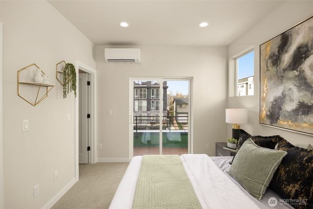 906 A 28th Avenue S, Seattle, WA 98144