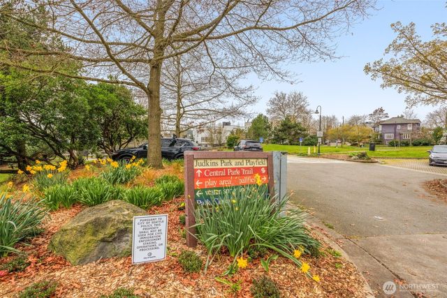 906 A 28th Avenue S, Seattle, WA 98144