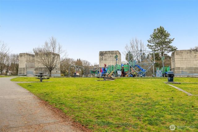 906 A 28th Avenue S, Seattle, WA 98144