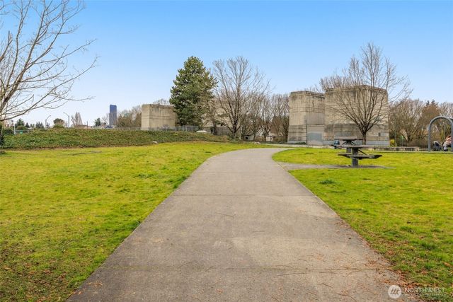 906 A 28th Avenue S, Seattle, WA 98144