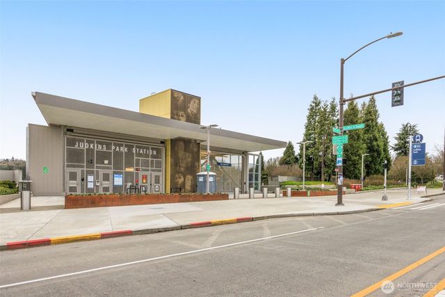 906 A 28th Avenue S, Seattle, WA 98144