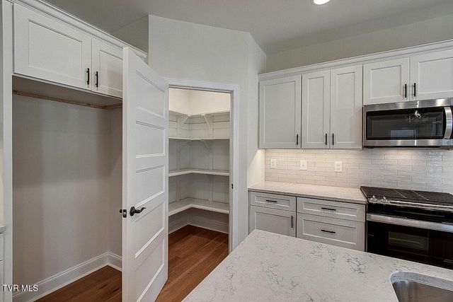 774 Hunts Terrace Drive, Kingsport, TN 37663