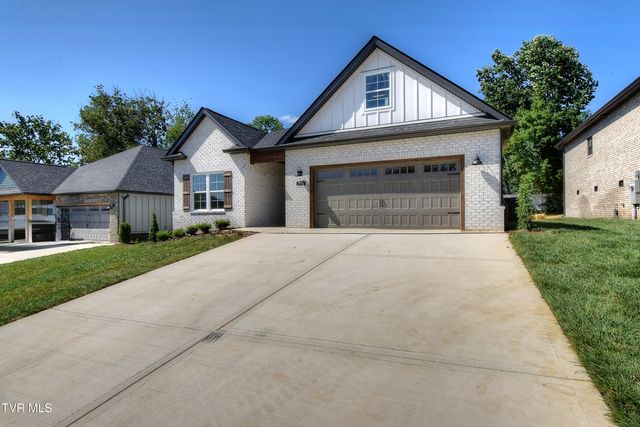 774 Hunts Terrace Drive, Kingsport, TN 37663