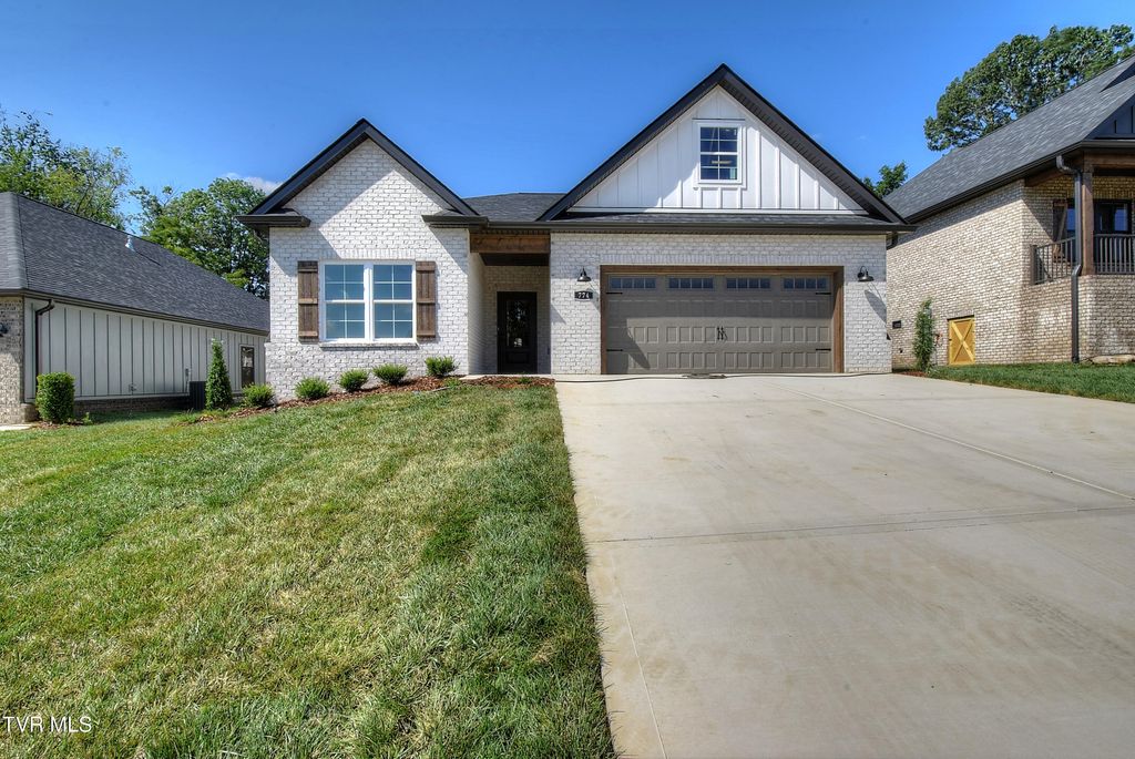 774 Hunts Terrace Drive, Kingsport, TN 37663