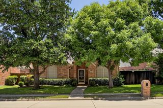 9208 Blue Water Drive, Plano, TX 75025