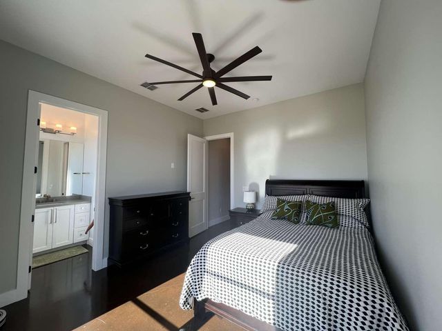 332 River Ranch CIR, Martindale, TX 78655