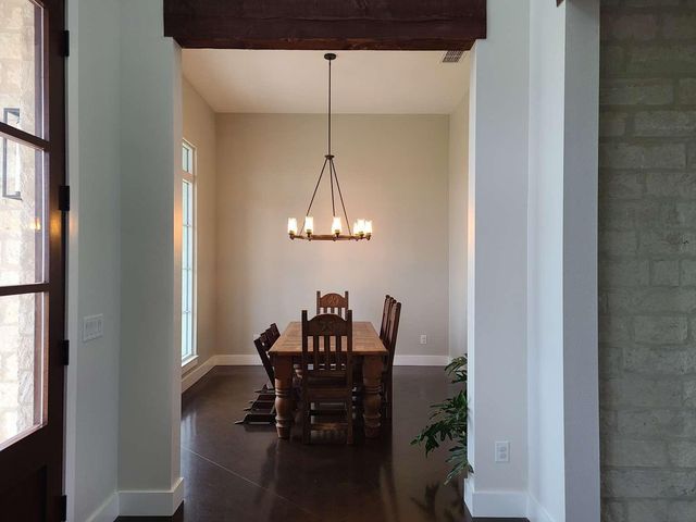 332 River Ranch CIR, Martindale, TX 78655