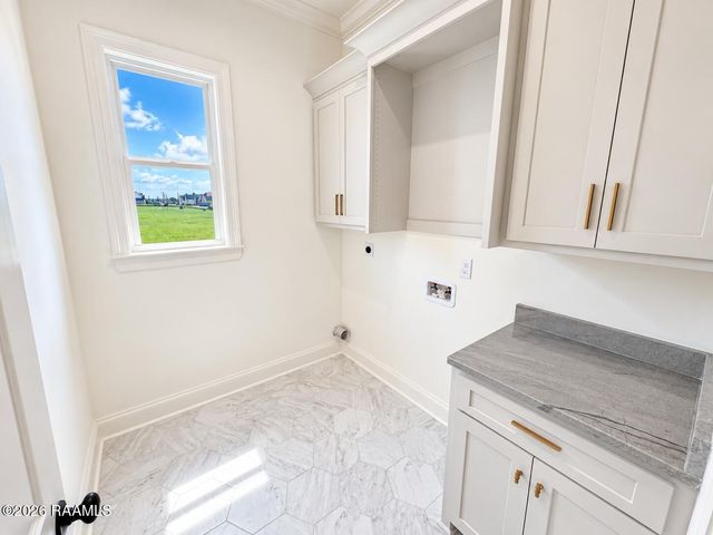 205 Cliffside Drive, Youngsville, LA 70592