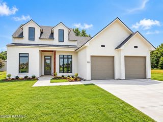 205 Cliffside Drive, Youngsville, LA 70592