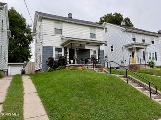 327 Van Buren Avenue, Toledo, OH 43605