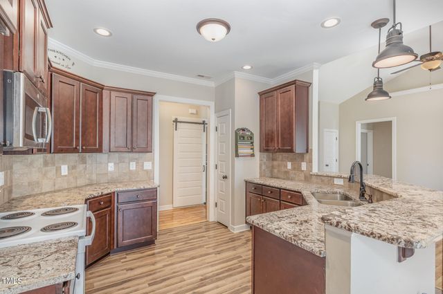2440 Us 70 A, Selma, NC 27576