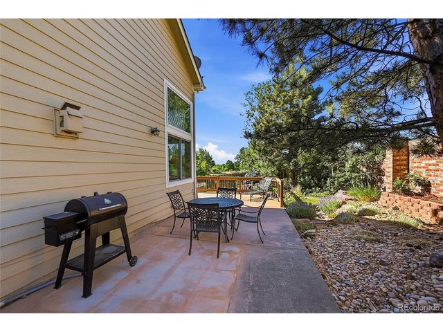 7075 Pike Ct, Arvada, CO 80007