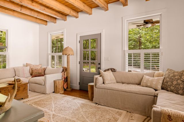 48 Brock Creek Trail, Signal Mountain, TN 37377