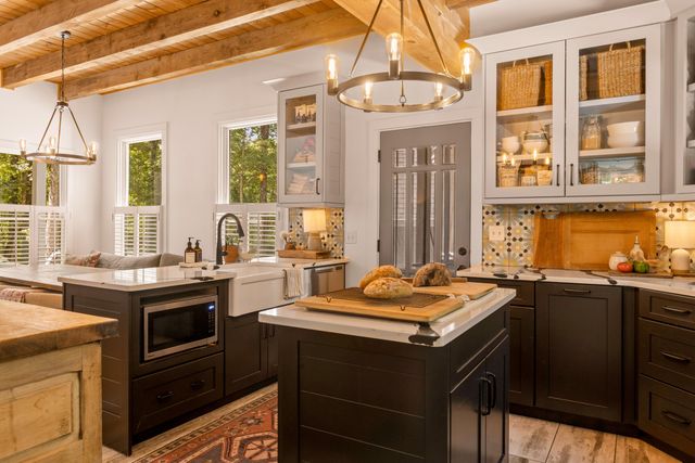 48 Brock Creek Trail, Signal Mountain, TN 37377