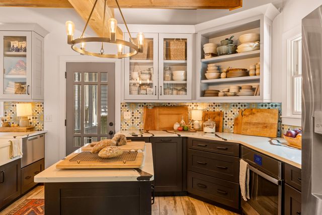 48 Brock Creek Trail, Signal Mountain, TN 37377