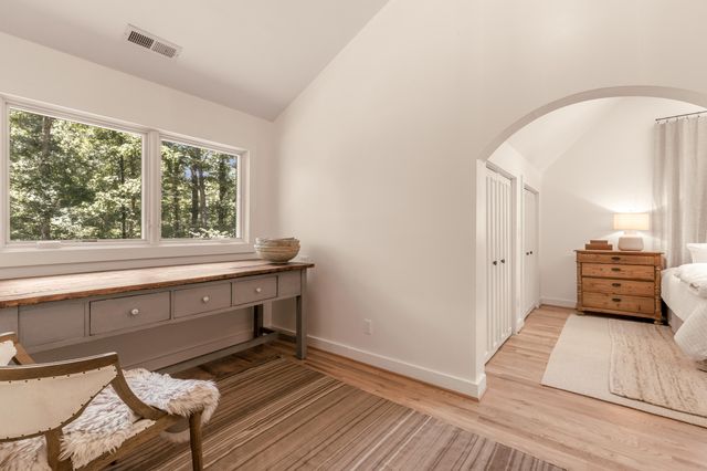 48 Brock Creek Trail, Signal Mountain, TN 37377