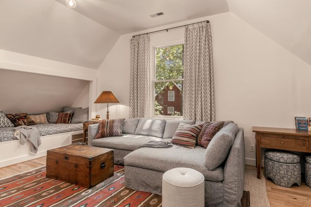 48 Brock Creek Trail, Signal Mountain, TN 37377
