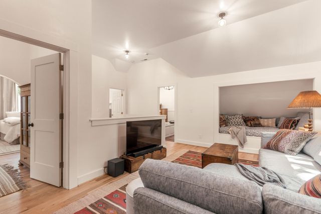 48 Brock Creek Trail, Signal Mountain, TN 37377