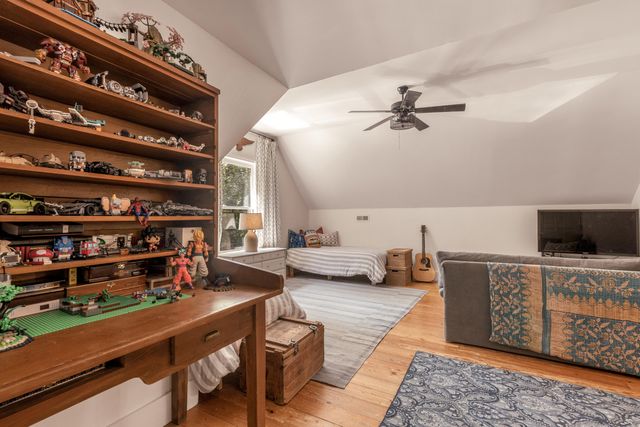48 Brock Creek Trail, Signal Mountain, TN 37377