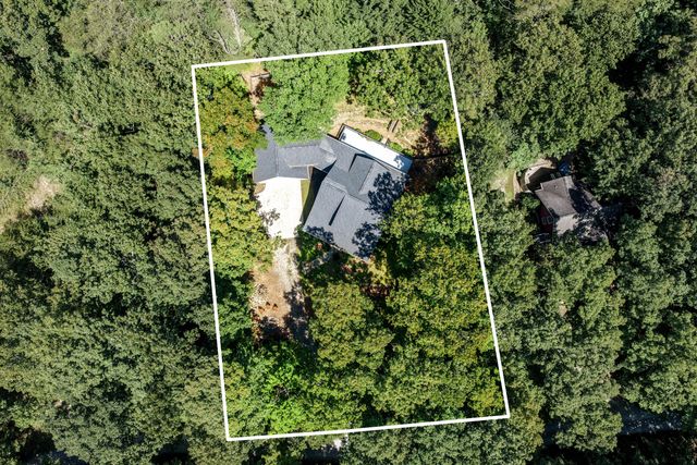 48 Brock Creek Trail, Signal Mountain, TN 37377