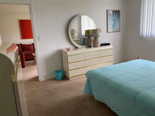 811 S Hollybrook Drive 203, Pembroke Pines, FL 33025