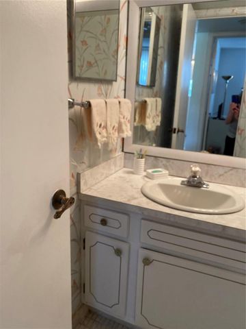 811 S Hollybrook Drive 203, Pembroke Pines, FL 33025