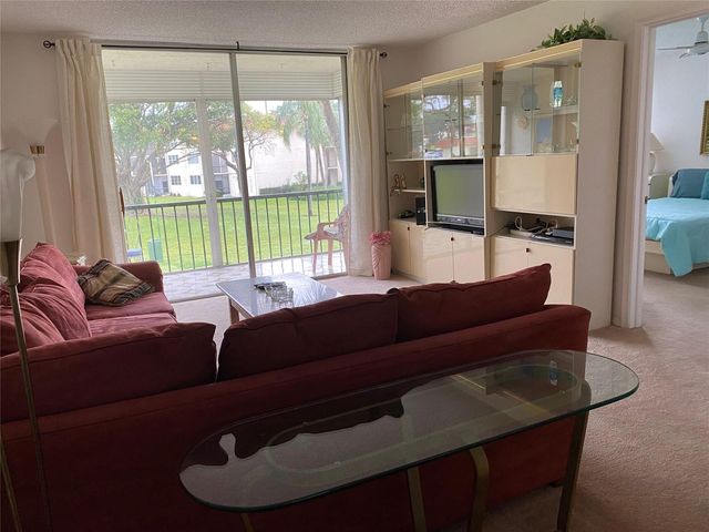 811 S Hollybrook Drive 203, Pembroke Pines, FL 33025