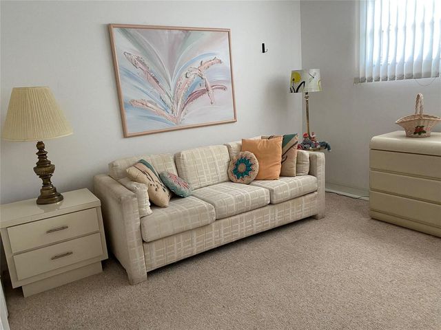 811 S Hollybrook Drive 203, Pembroke Pines, FL 33025