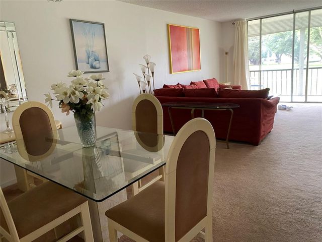 811 S Hollybrook Drive 203, Pembroke Pines, FL 33025