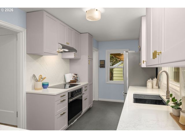 6405 Ne 26TH Ave, Portland, OR 97211