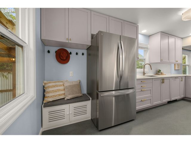 6405 Ne 26TH Ave, Portland, OR 97211